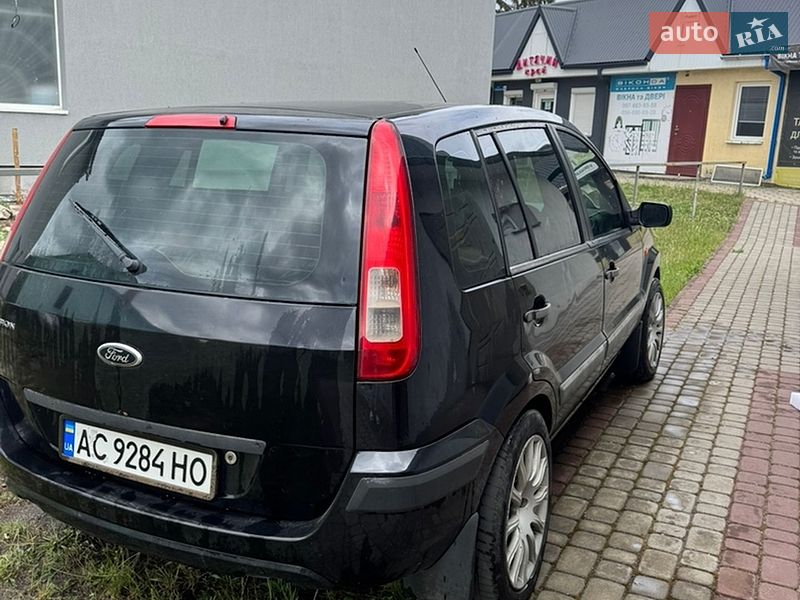 Хэтчбек Ford Fusion 2005 в Луцке