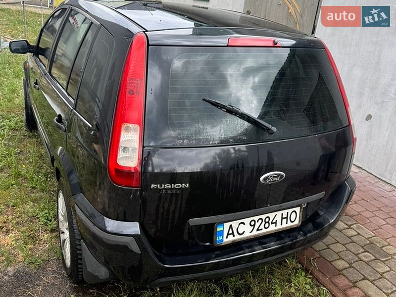 Хэтчбек Ford Fusion 2005 в Луцке