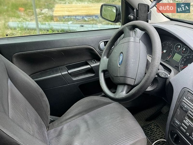 Хэтчбек Ford Fusion 2005 в Луцке