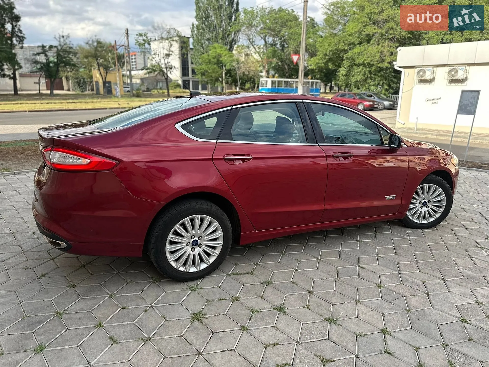 2016 Ford Fusion - мініатюра 11