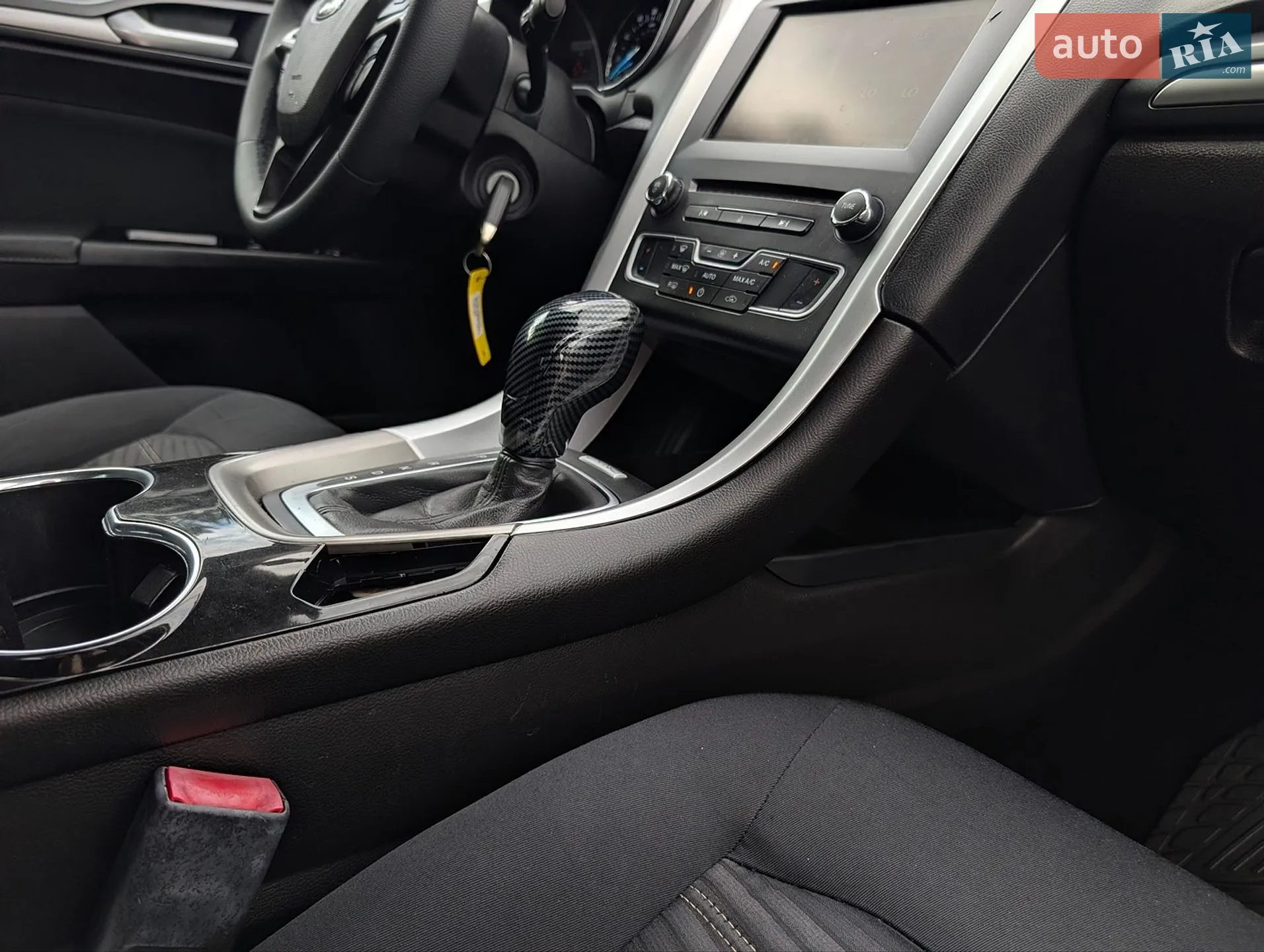 2016 Ford Fusion - мініатюра 32