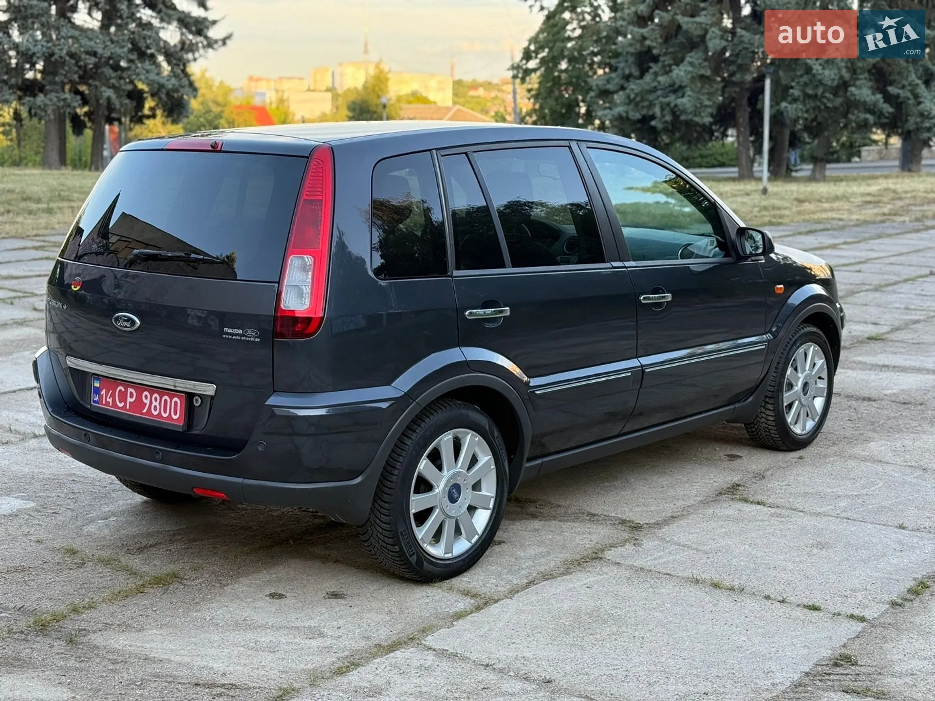 2010 Ford Fusion - мініатюра 9