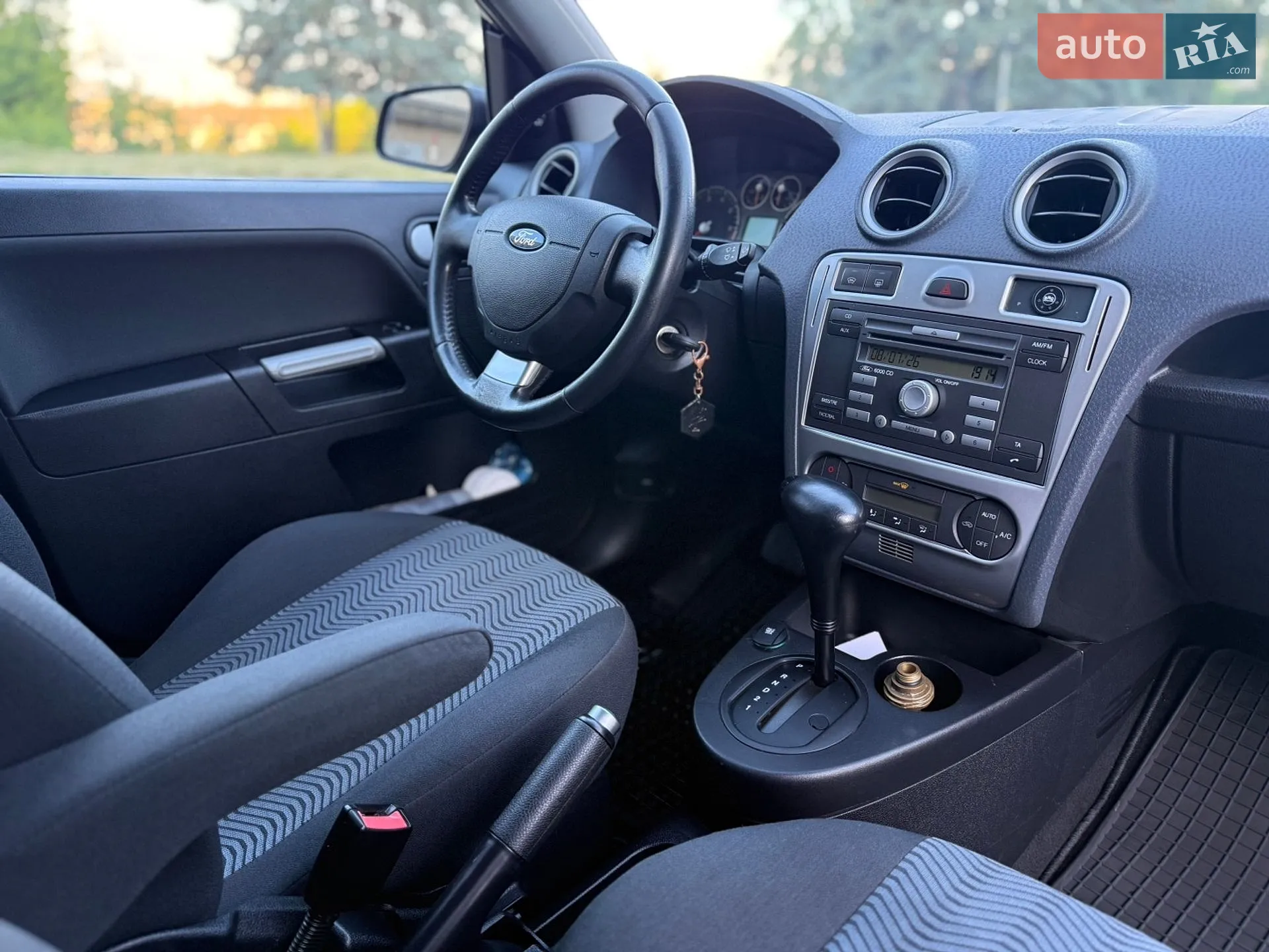 2010 Ford Fusion - мініатюра 29