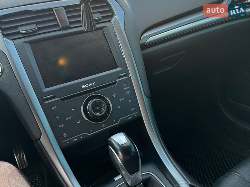 Седан Ford Fusion 2013 в Луцке