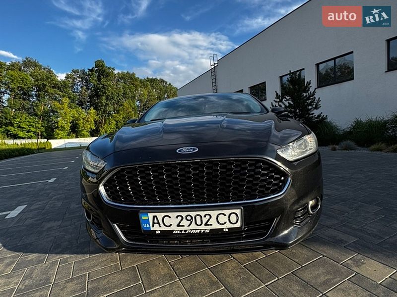 Седан Ford Fusion 2013 в Луцке