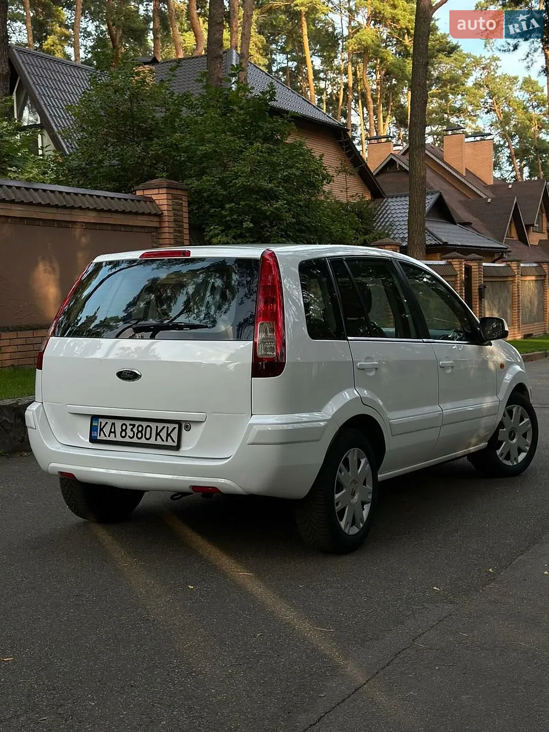 2010 Ford Fusion - мініатюра 4
