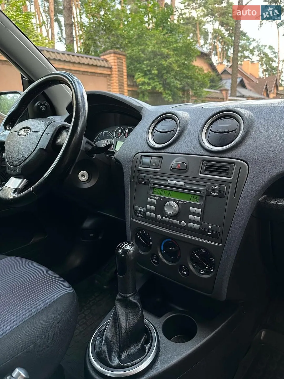 2010 Ford Fusion - мініатюра 9