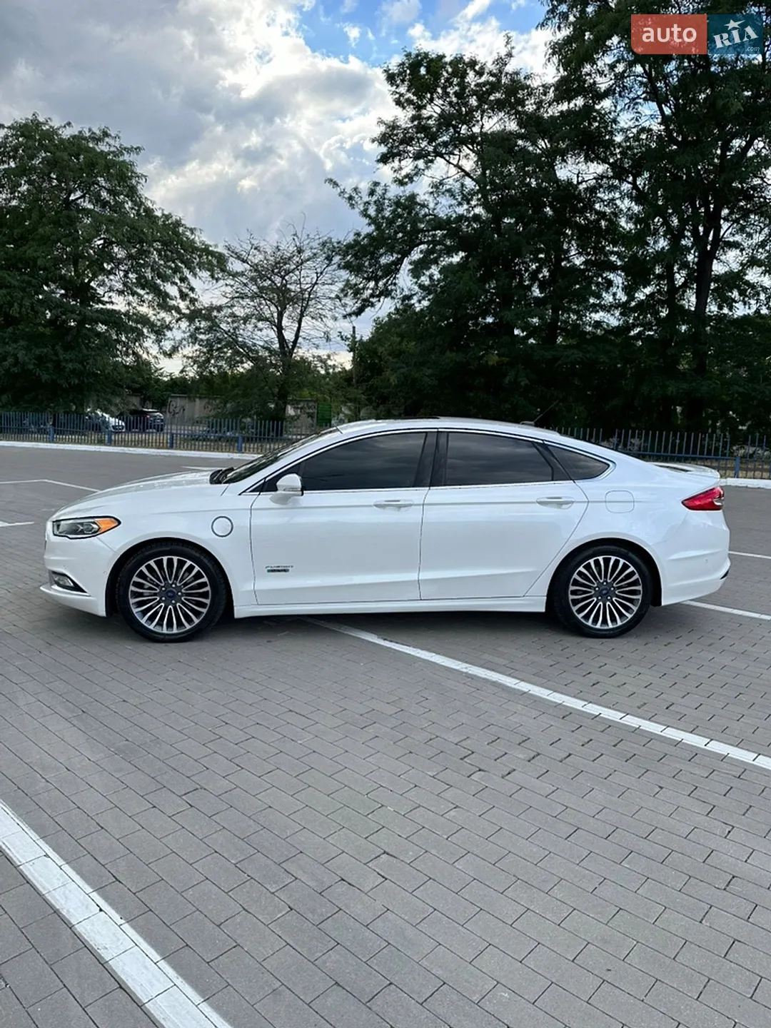 2016 Ford Fusion - мініатюра 8