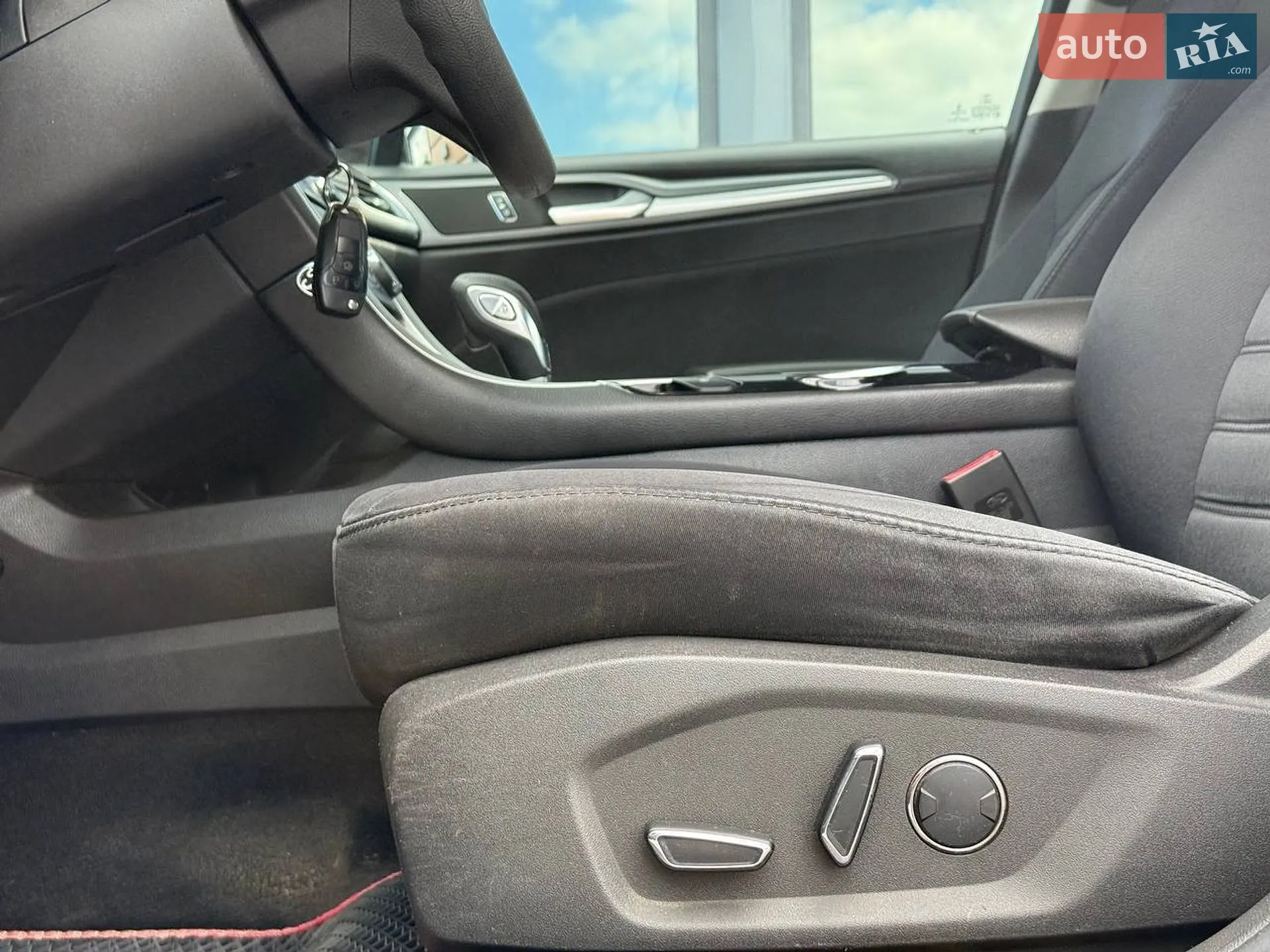 2013 Ford Fusion - мініатюра 19