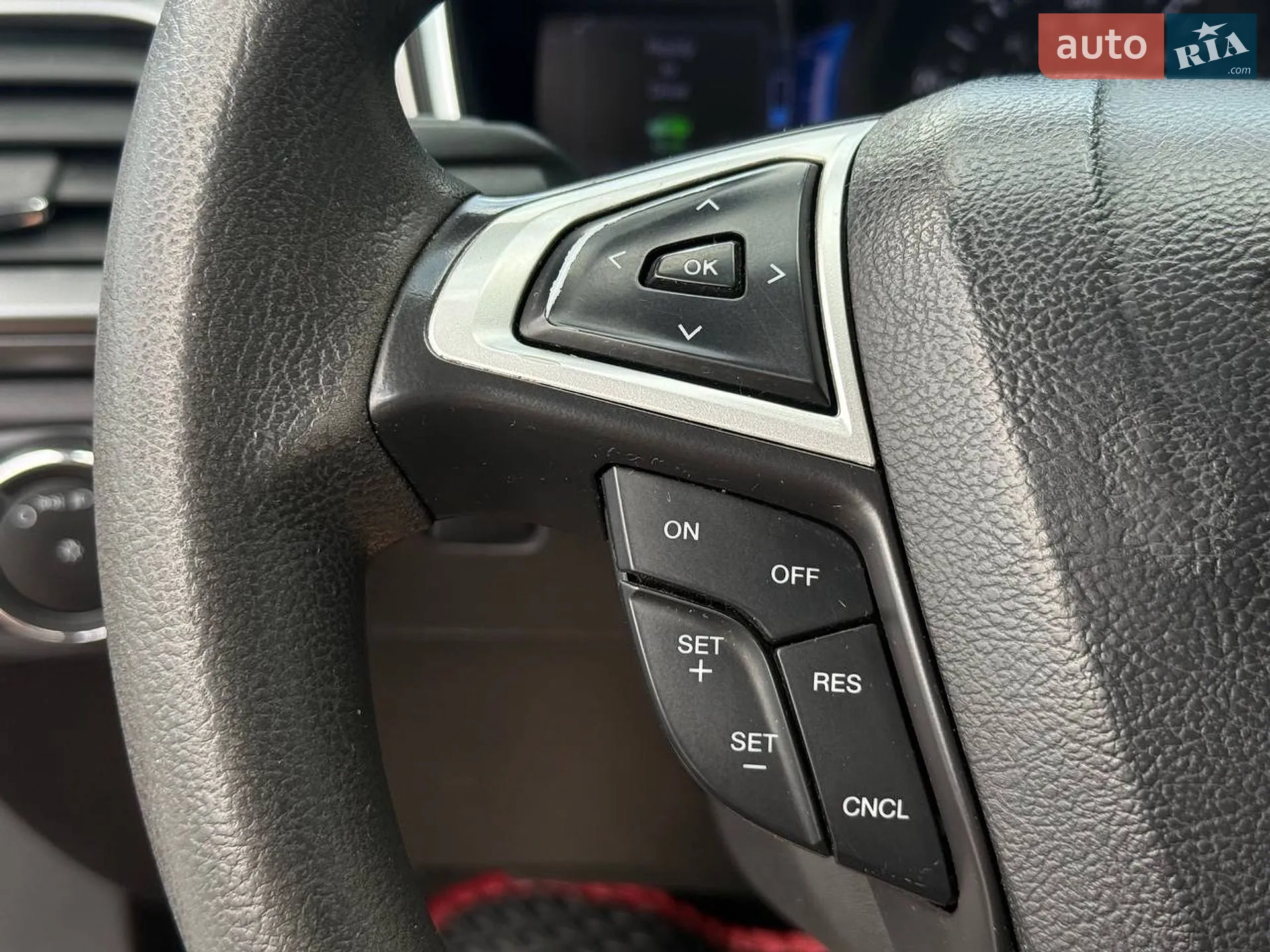 2013 Ford Fusion - мініатюра 23