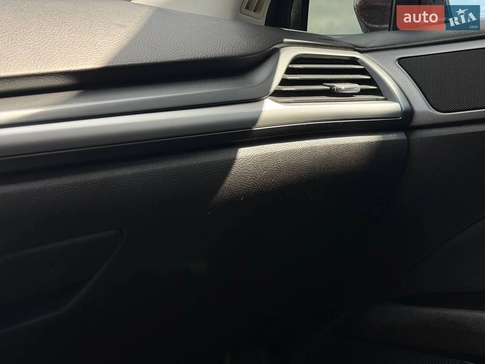 2013 Ford Fusion - мініатюра 31