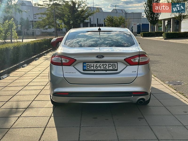 Седан Ford Fusion 2015 в Киеве