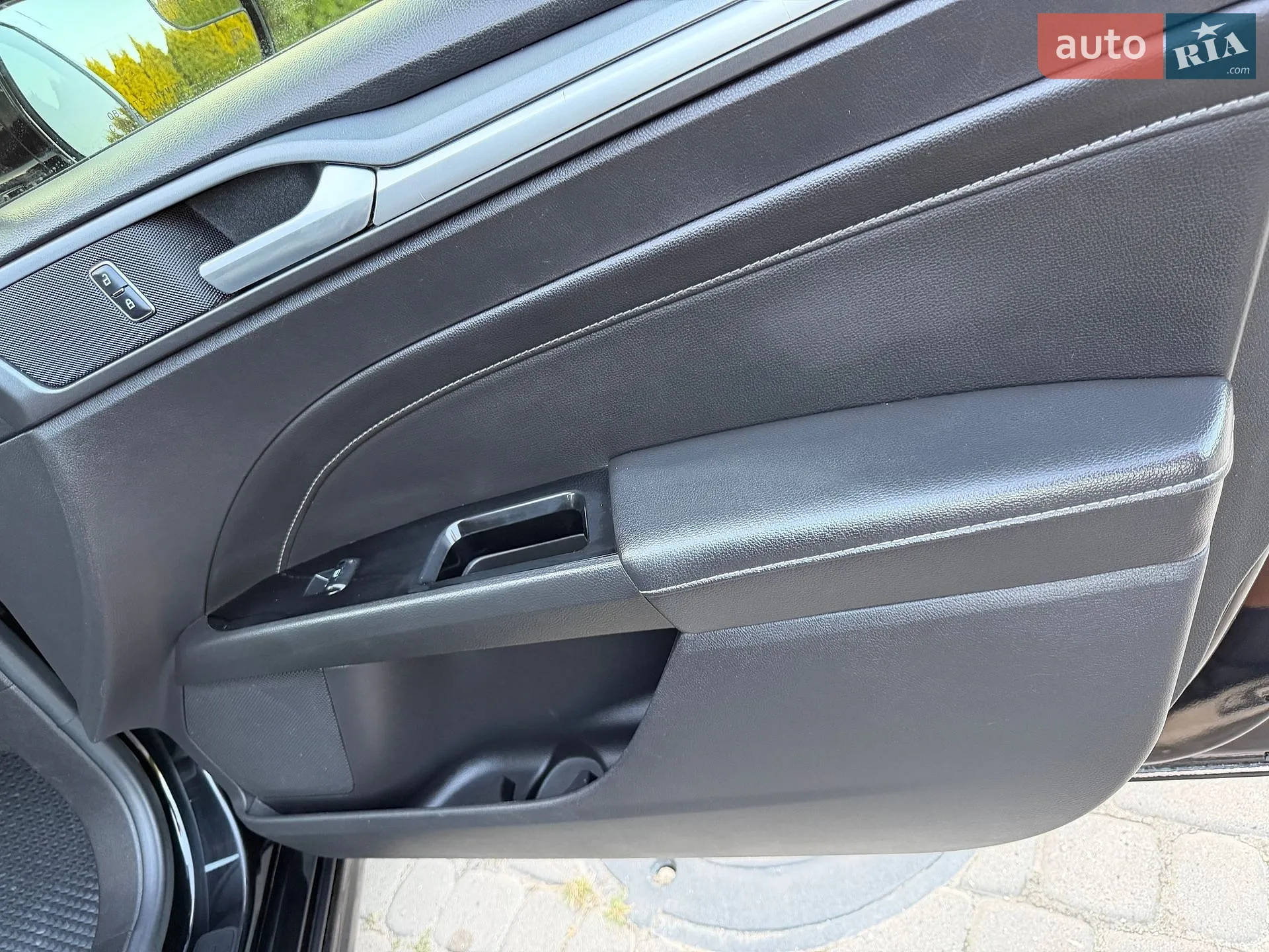 2016 Ford Fusion - мініатюра 19
