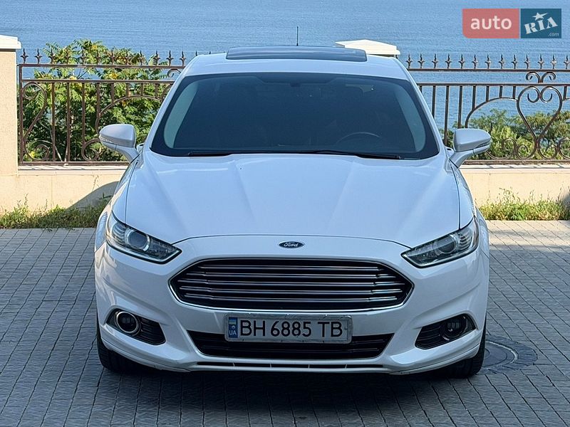 Седан Ford Fusion 2015 в Одесі