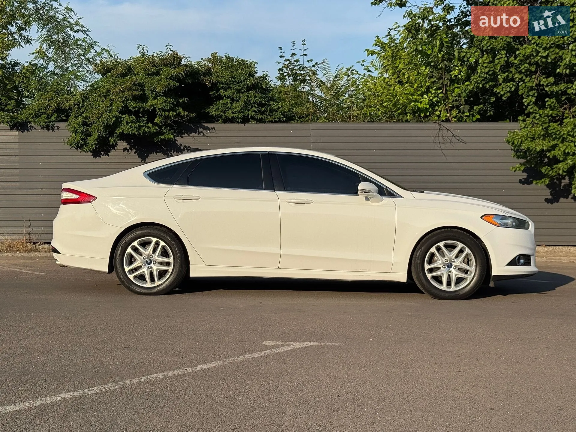 2013 Ford Fusion - мініатюра 15