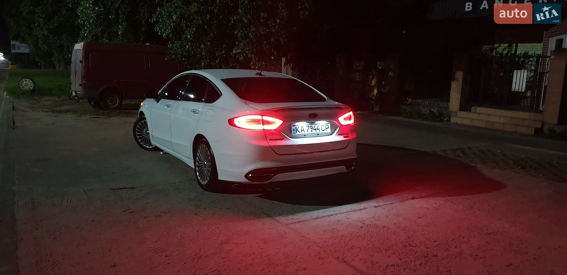 2015 Ford Fusion - мініатюра 31