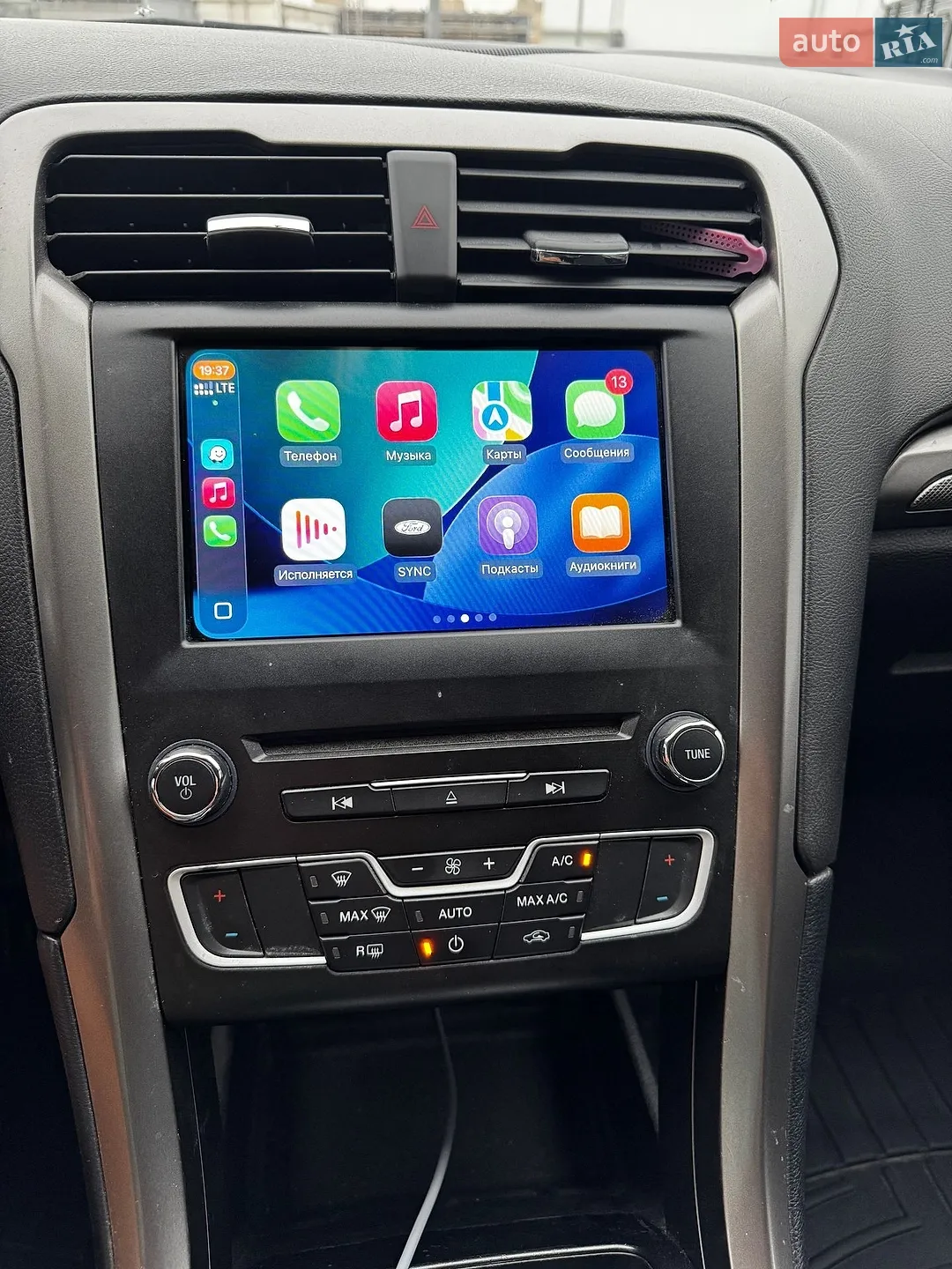 2016 Ford Fusion - мініатюра 18