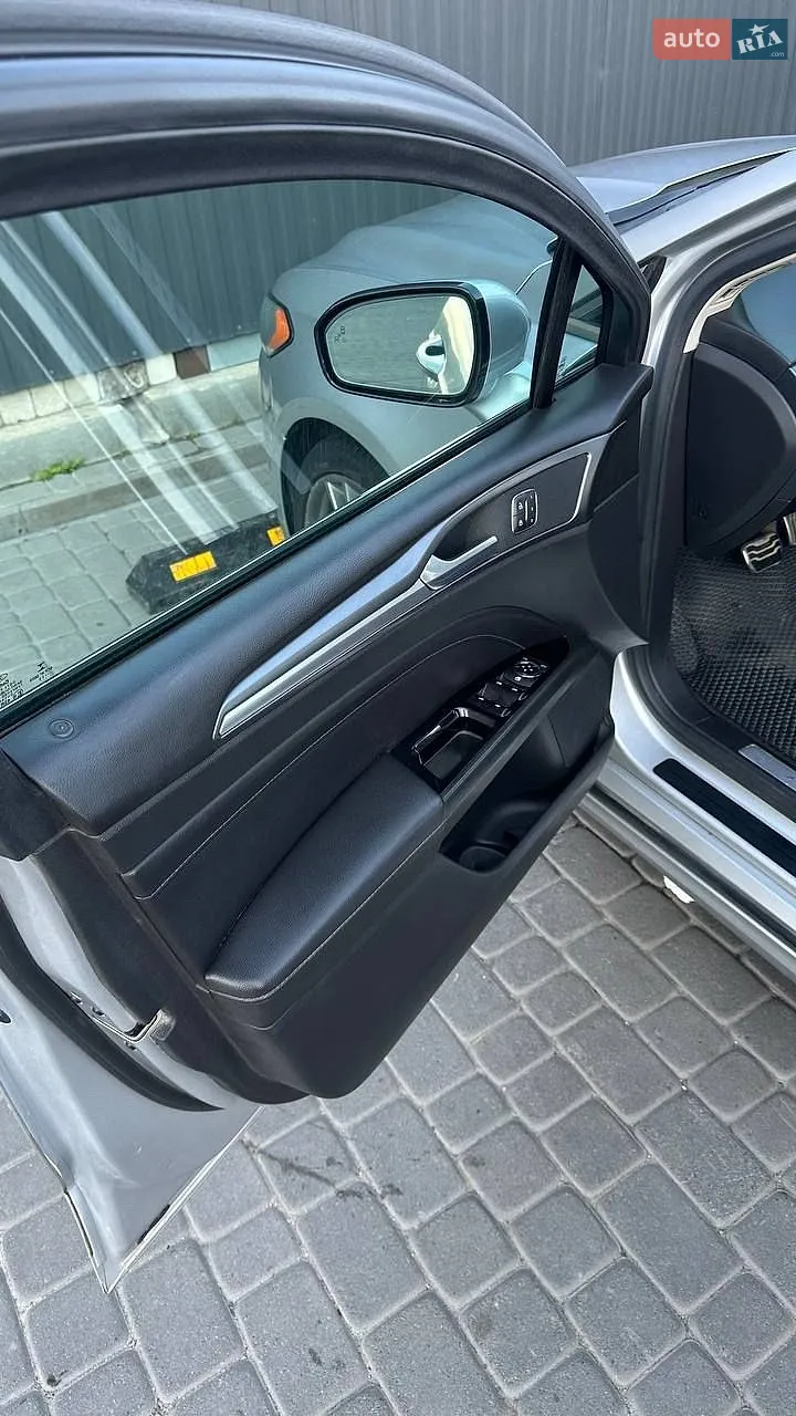 2013 Ford Fusion - мініатюра 16