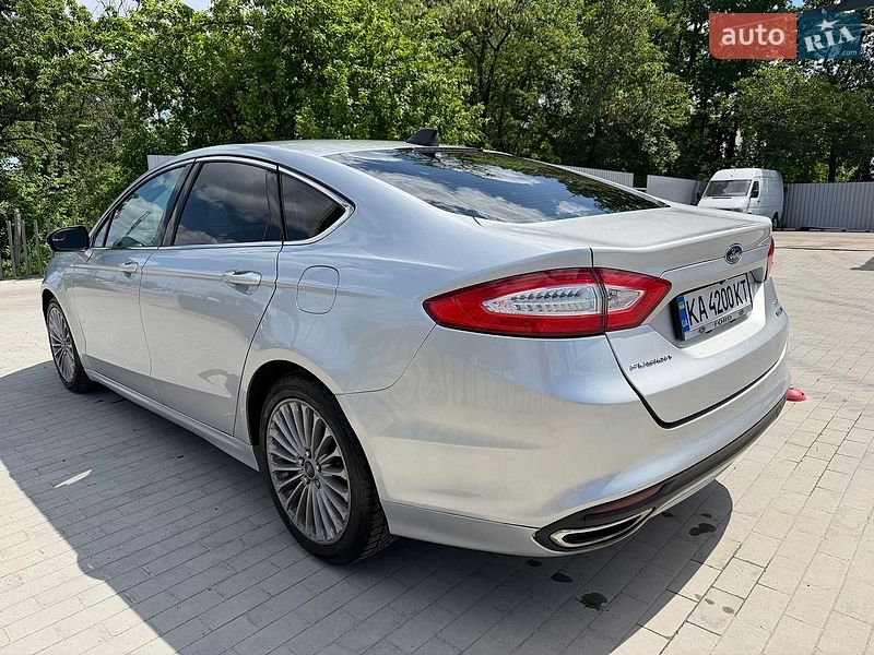 Седан Ford Fusion 2015 в Білій Церкві