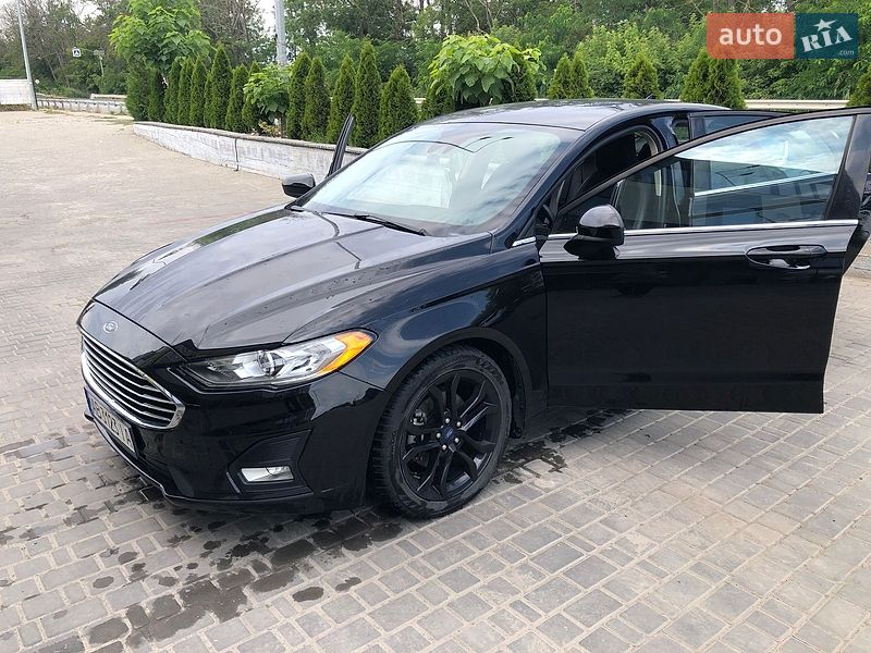 Седан Ford Fusion 2018 в Виннице