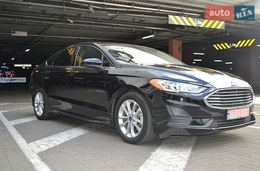 Седан Ford Fusion 2020 в Киеве