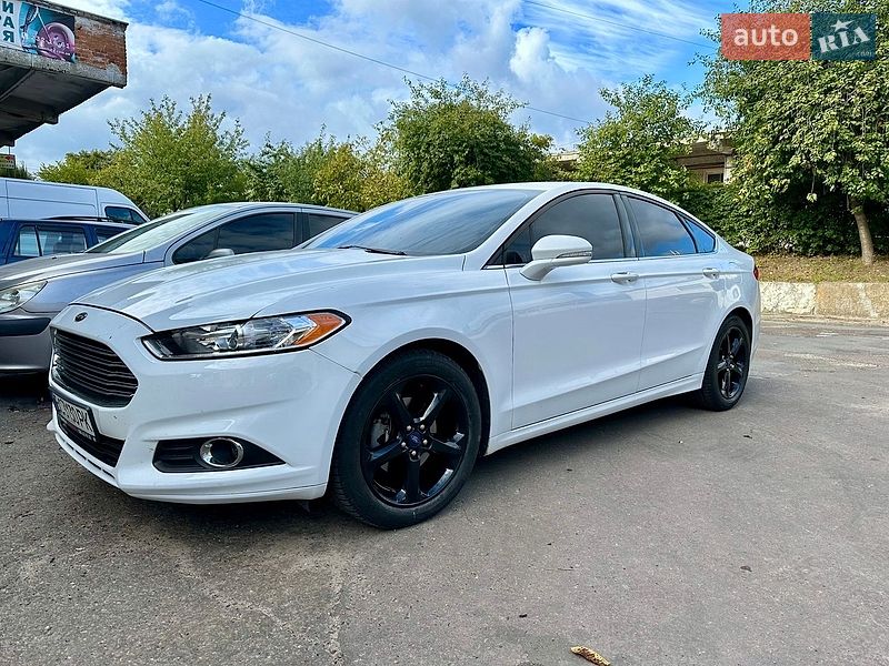 Ford Fusion 2016