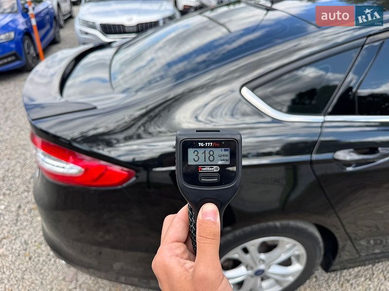 Седан Ford Fusion 2014 в Умани