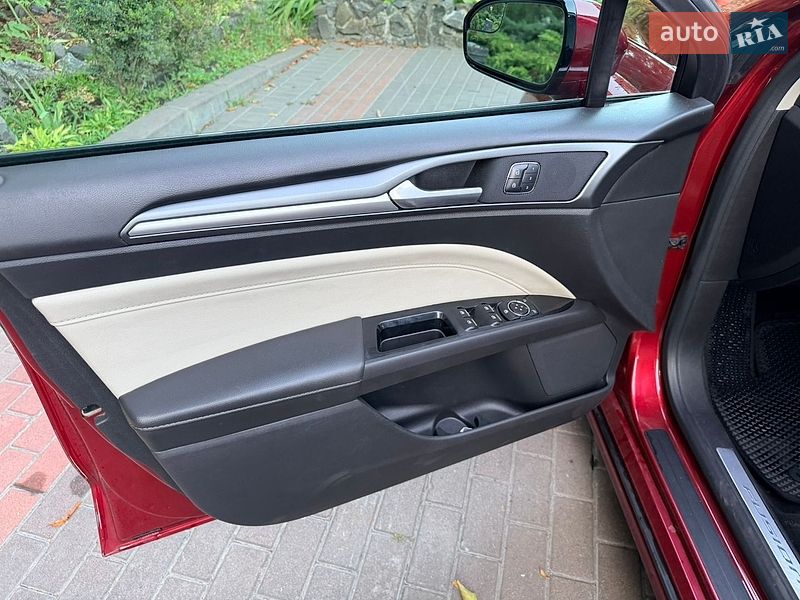 Седан Ford Fusion 2014 в Киеве