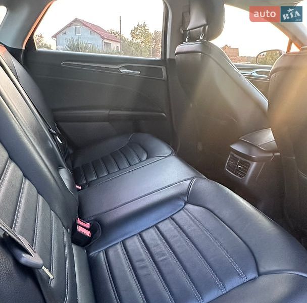 Седан Ford Fusion 2013 в Ивано-Франковске