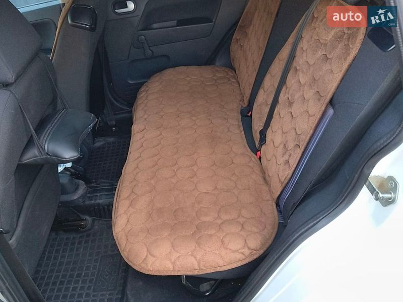 Хэтчбек Ford Fusion 2012 в Немирове