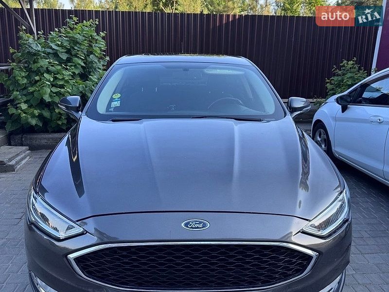 Седан Ford Fusion 2018 в Одесі