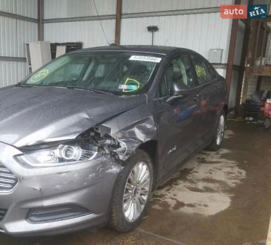 Седан Ford Fusion 2014 в Яворове