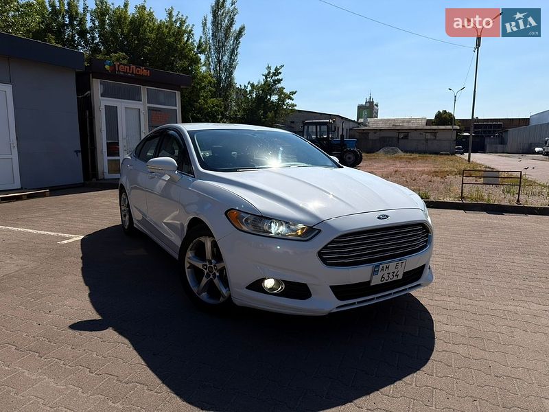 Седан Ford Fusion 2014 в Житомире