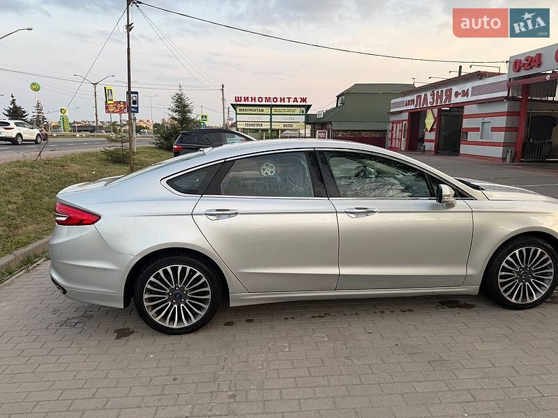 Седан Ford Fusion 2016 в Львове