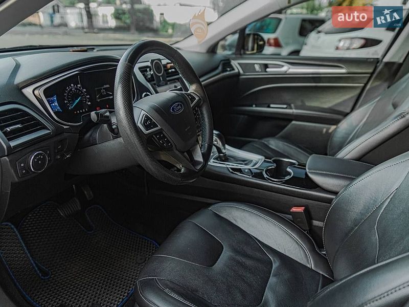 Седан Ford Fusion 2016 в Миргороде