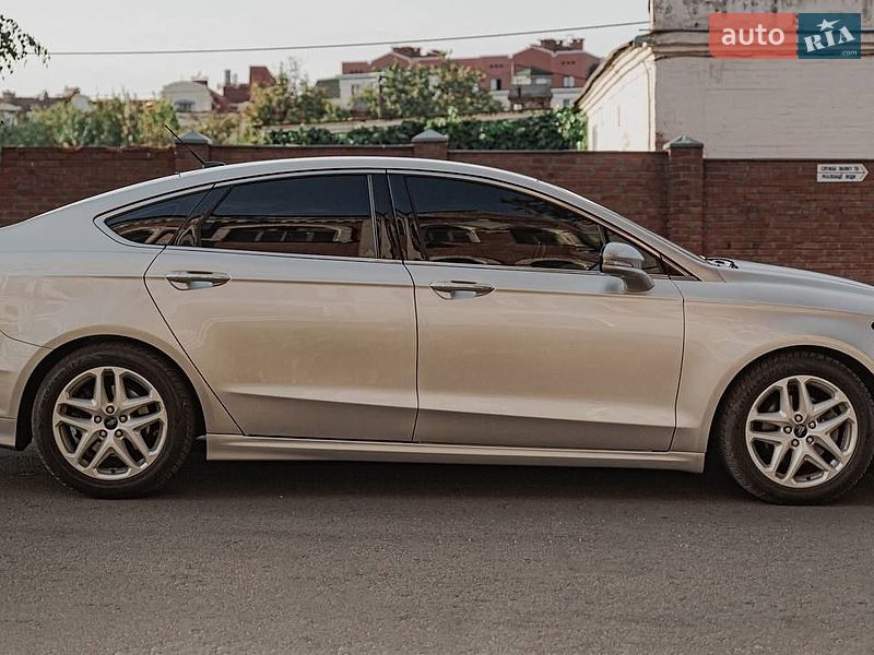 Ford Fusion 2016