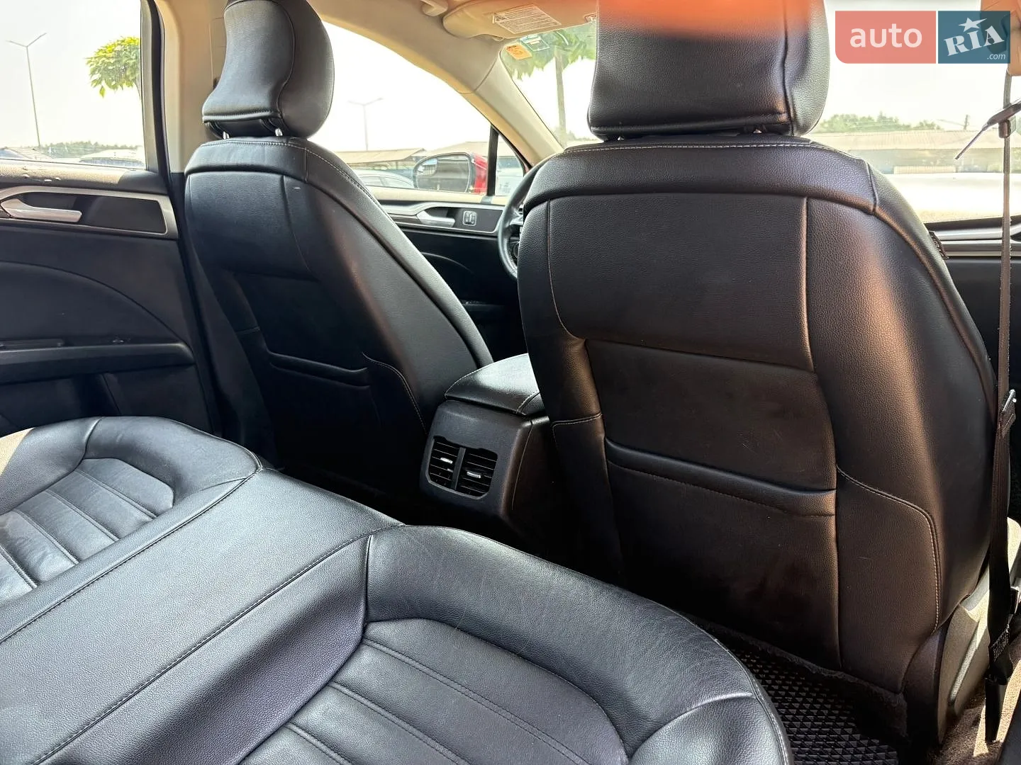 2016 Ford Fusion - мініатюра 31