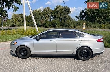 Седан Ford Fusion 2013 в Виннице