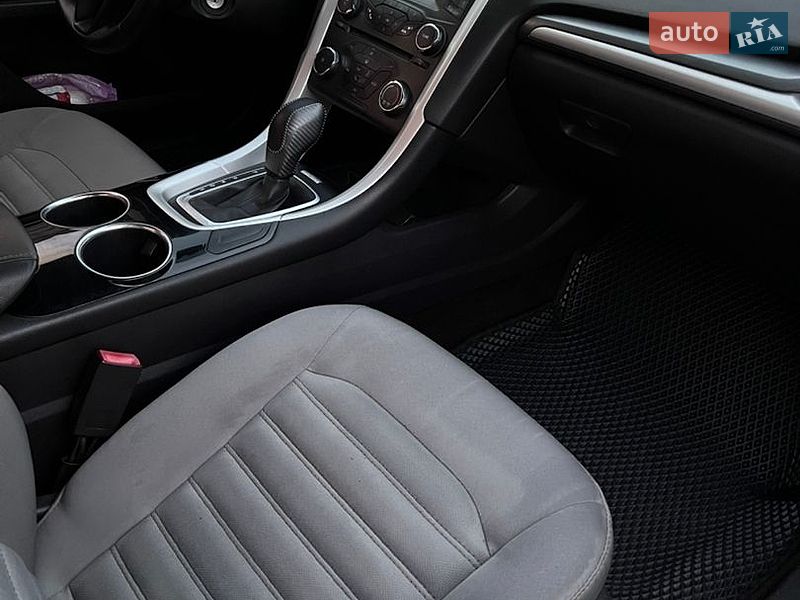 Седан Ford Fusion 2013 в Виннице
