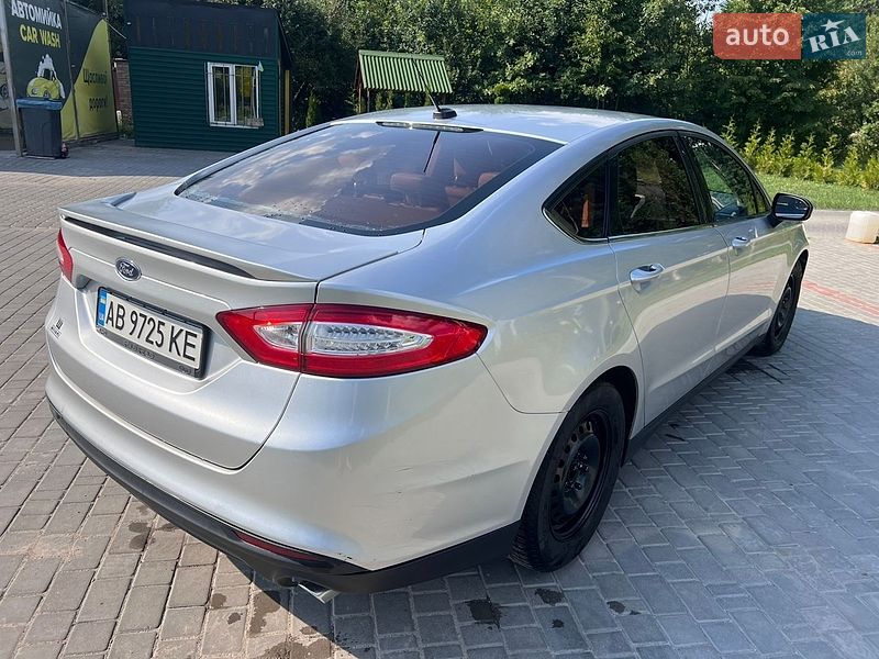 Седан Ford Fusion 2013 в Виннице