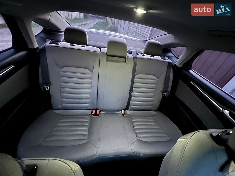 Седан Ford Fusion 2013 в Виннице