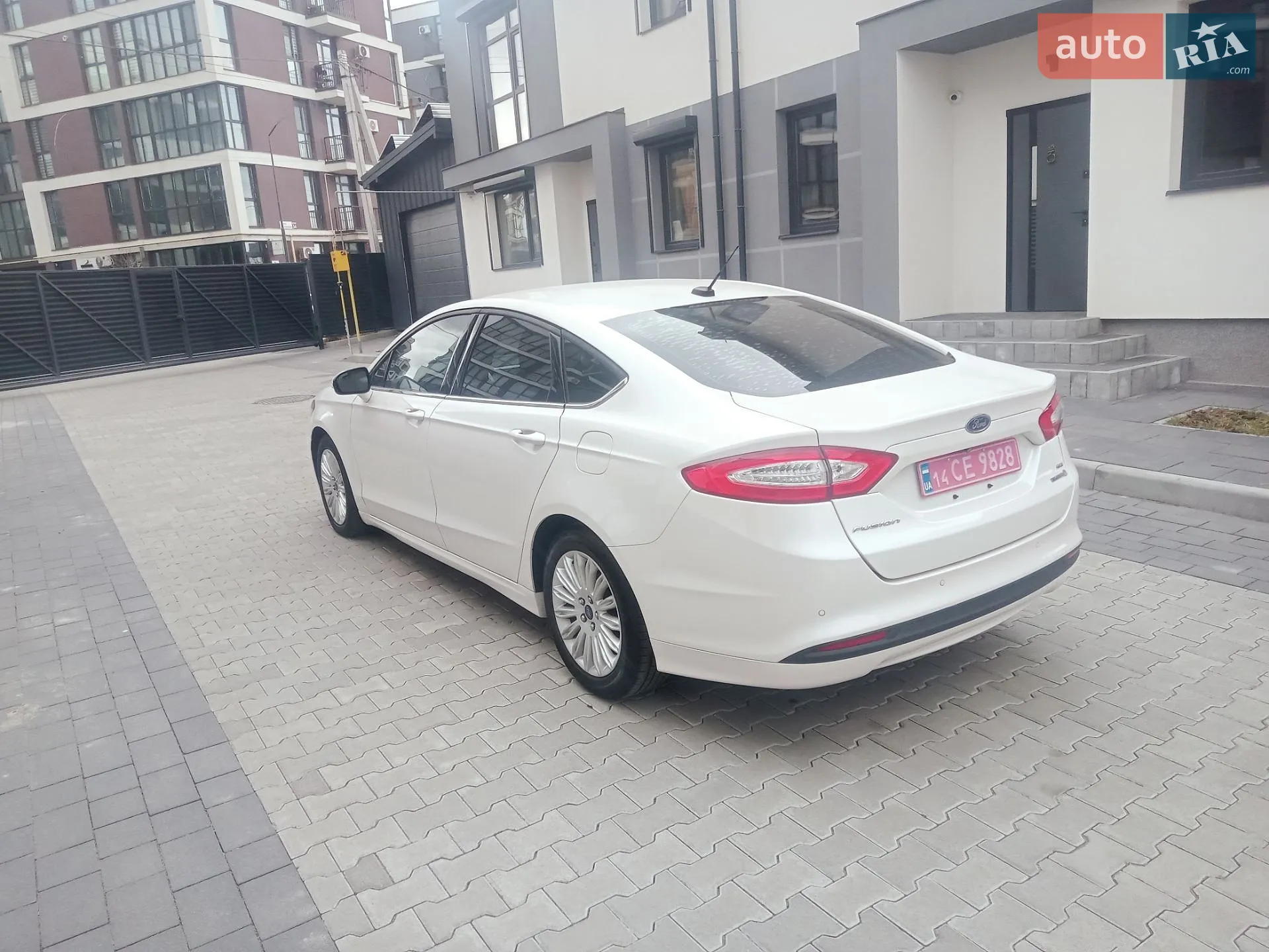 2016 Ford Fusion - мініатюра 4