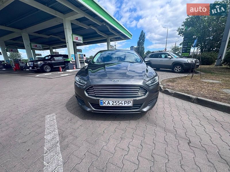 Седан Ford Fusion 2015 в Києві