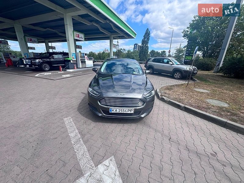 Седан Ford Fusion 2015 в Києві