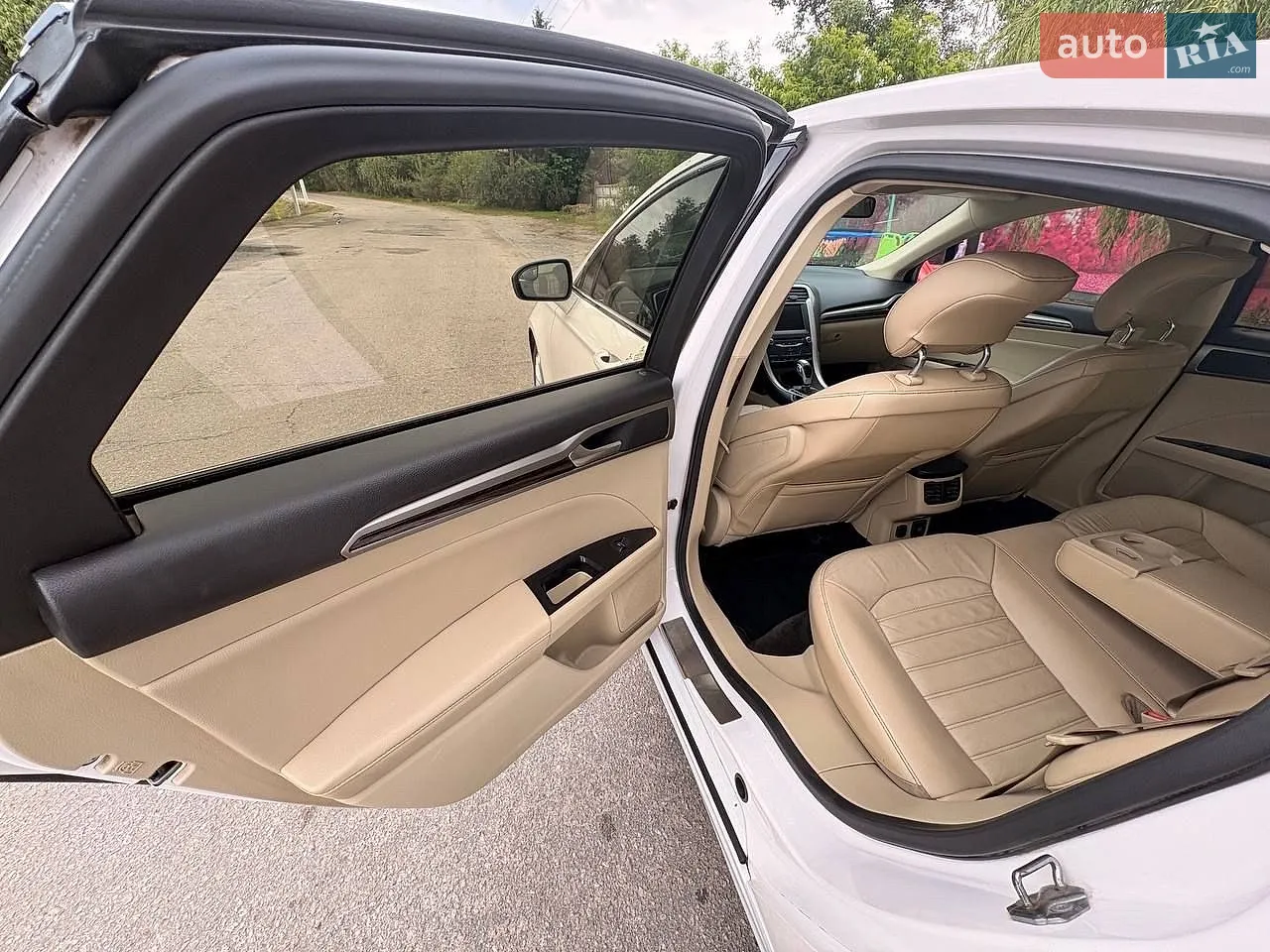 2012 Ford Fusion - мініатюра 15