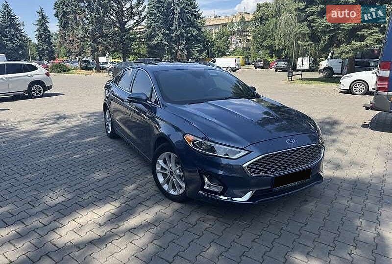 Ford Fusion, фото з оголошення