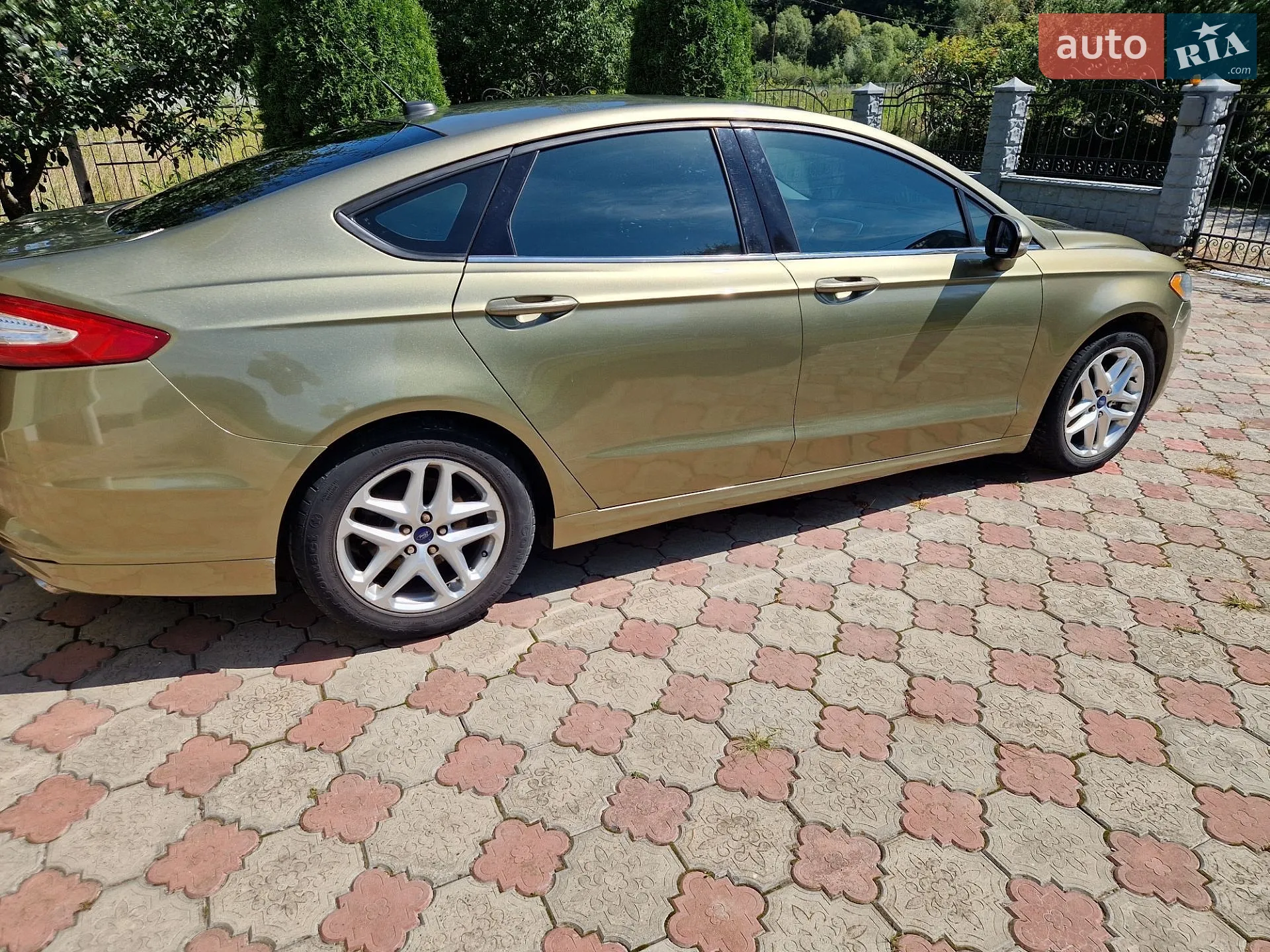 2012 Ford Fusion - мініатюра 15