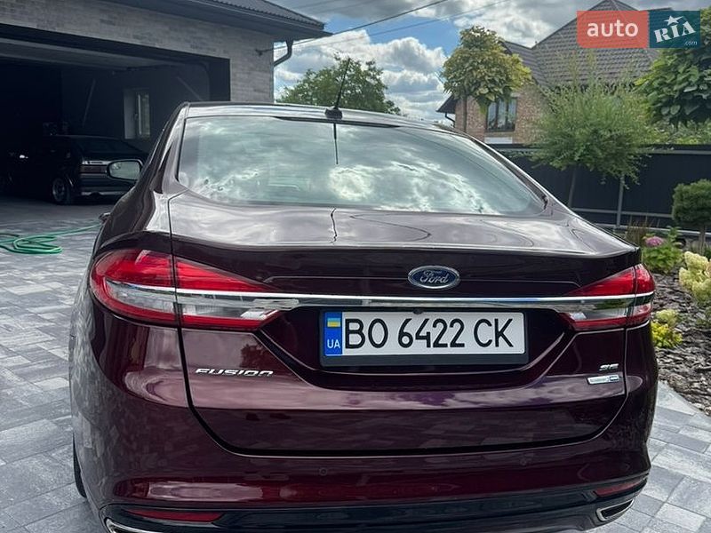 Седан Ford Fusion 2016 в Тернополі