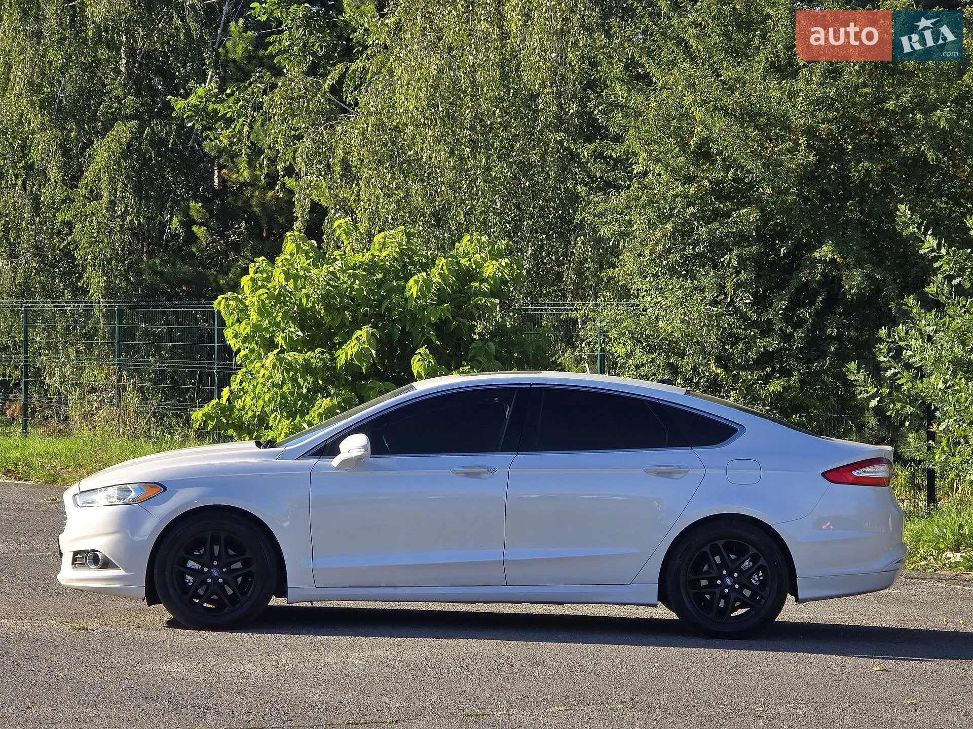 2012 Ford Fusion - мініатюра 11