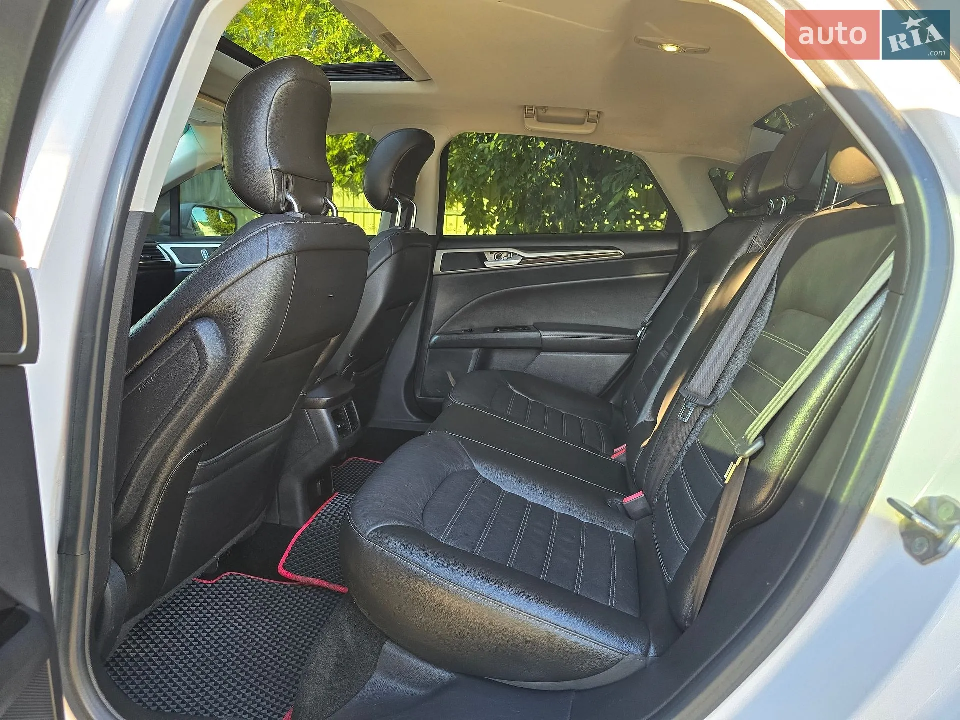 2012 Ford Fusion - мініатюра 31